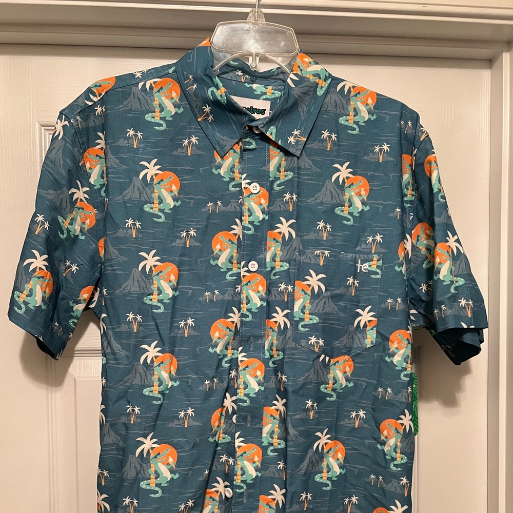 Tipsy Elves short sleeve button up NWT